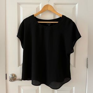 Banana Republic Black Short-sleeved Top, Size M